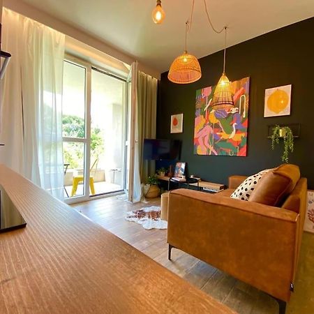 Ferienwohnung Smart Art :) Z Bezplatnym Parkingiem Podziemnym Kielce Exterior foto
