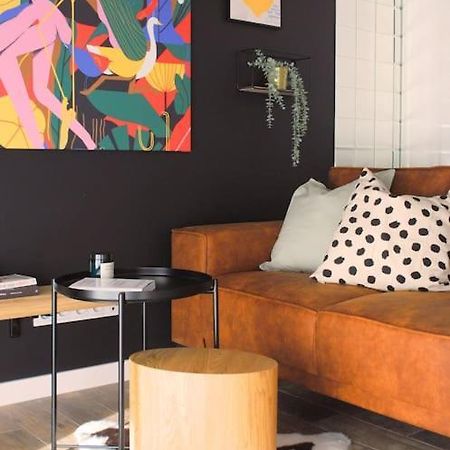 Ferienwohnung Smart Art :) Z Bezplatnym Parkingiem Podziemnym Kielce Exterior foto
