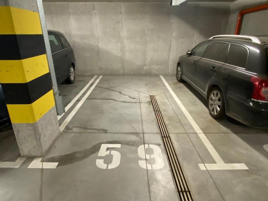 Ferienwohnung Smart Art :) Z Bezplatnym Parkingiem Podziemnym Kielce Exterior foto